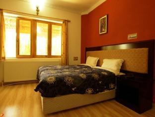 Hotel City Palace Λεχ Εξωτερικό φωτογραφία