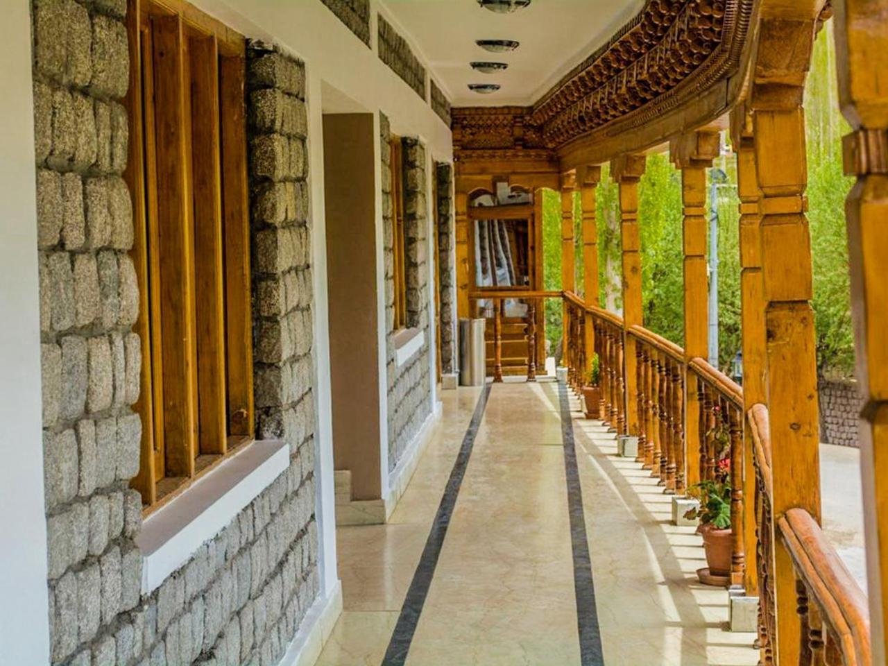 Hotel City Palace Λεχ Εξωτερικό φωτογραφία